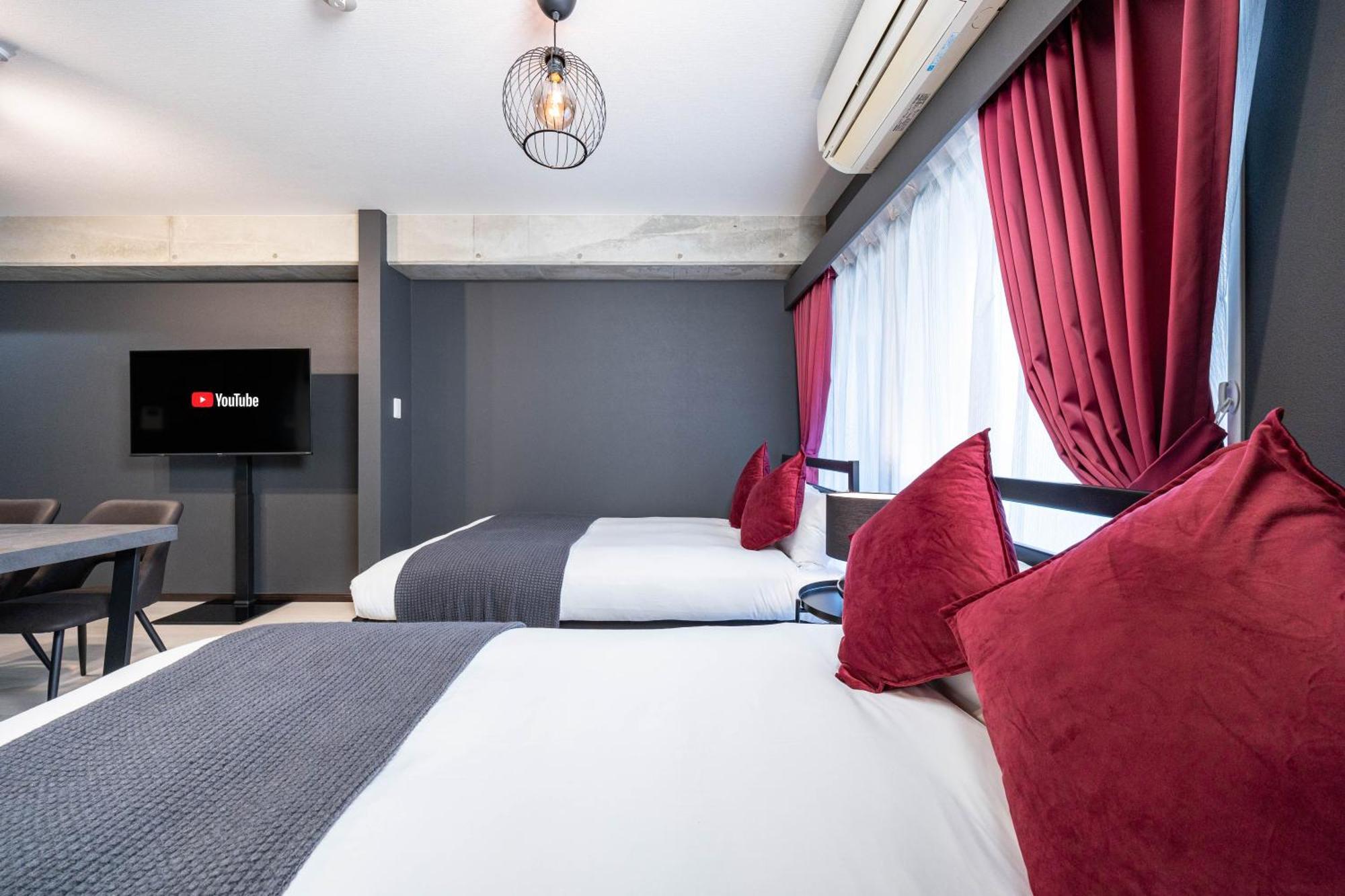 ｍｅｌｌ－ｔｈｅａｔｅｒ ｒｅｓｏｒｔ *