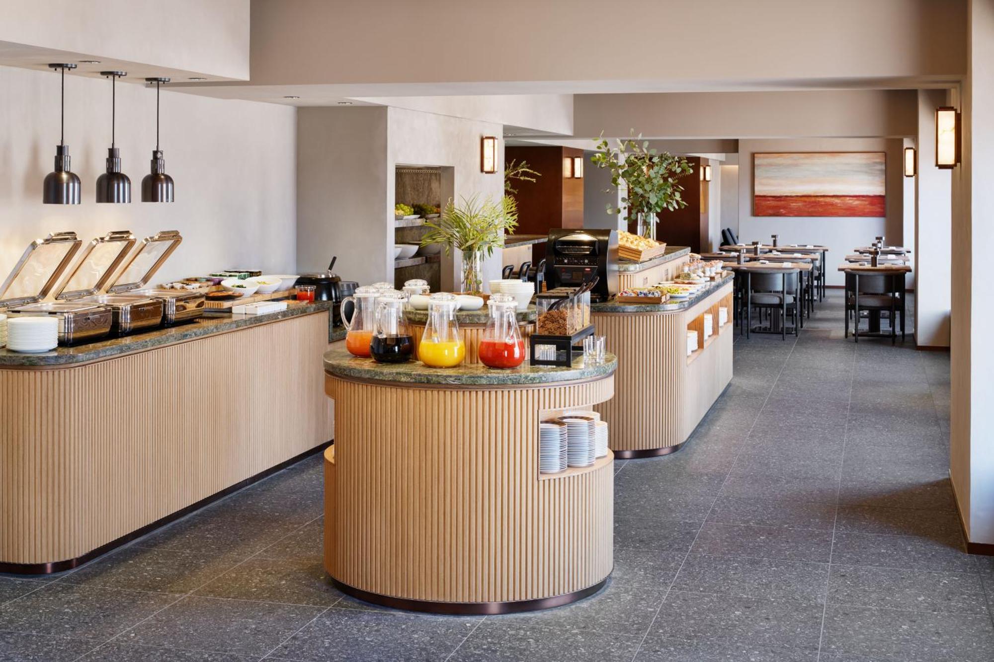 Rihga Royal Osaka, Vignette Collection By Ihg 5* Osaka