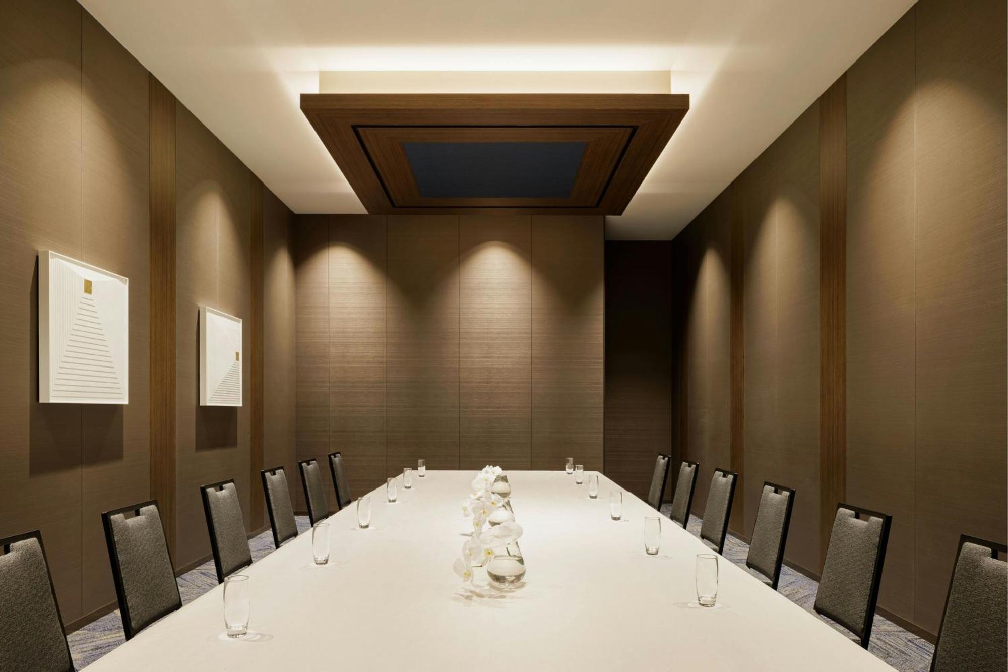 The Station Hotel, Autograph Collection Hotel Osaka