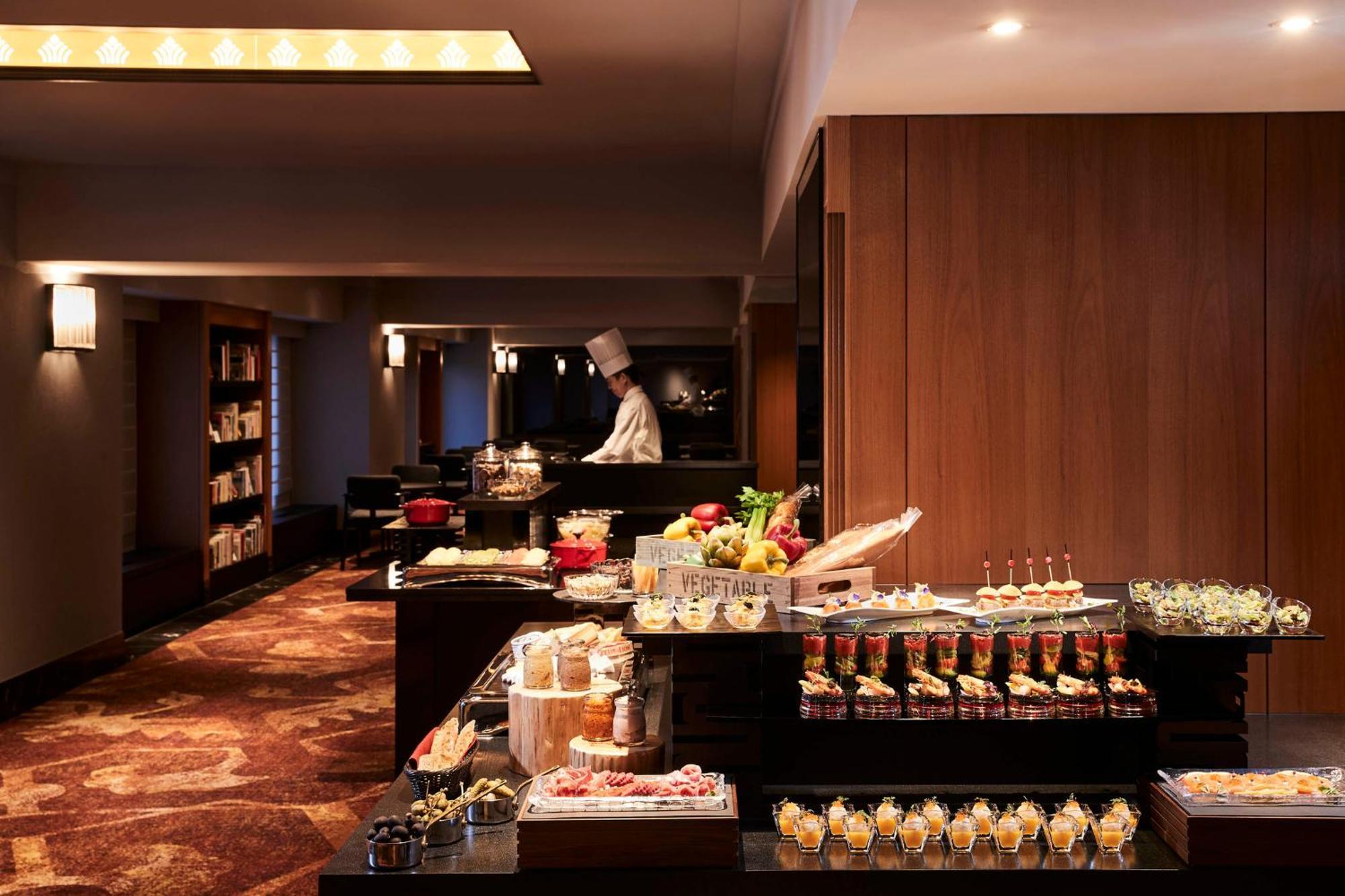 Rihga Royal Osaka, Vignette Collection By Ihg 5*
