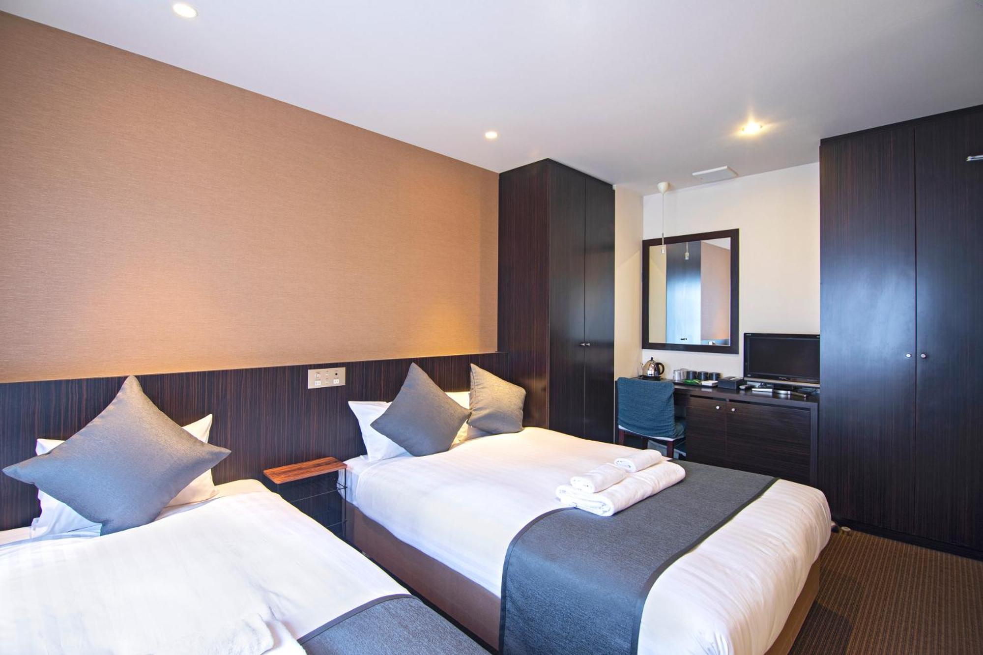 Wonz Self-check-in 4* Osaka