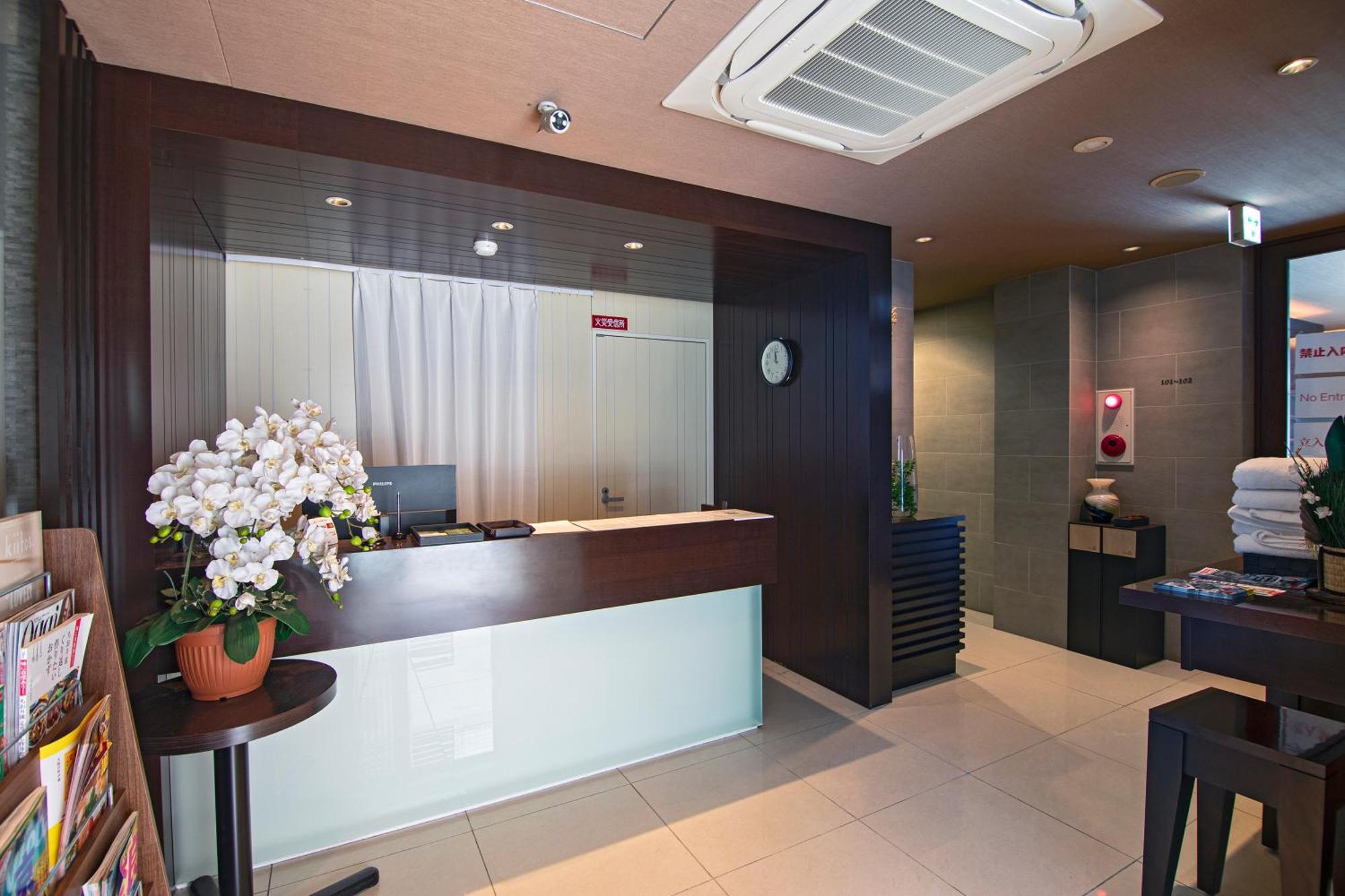 Wonz Self-check-in Hotel 4*