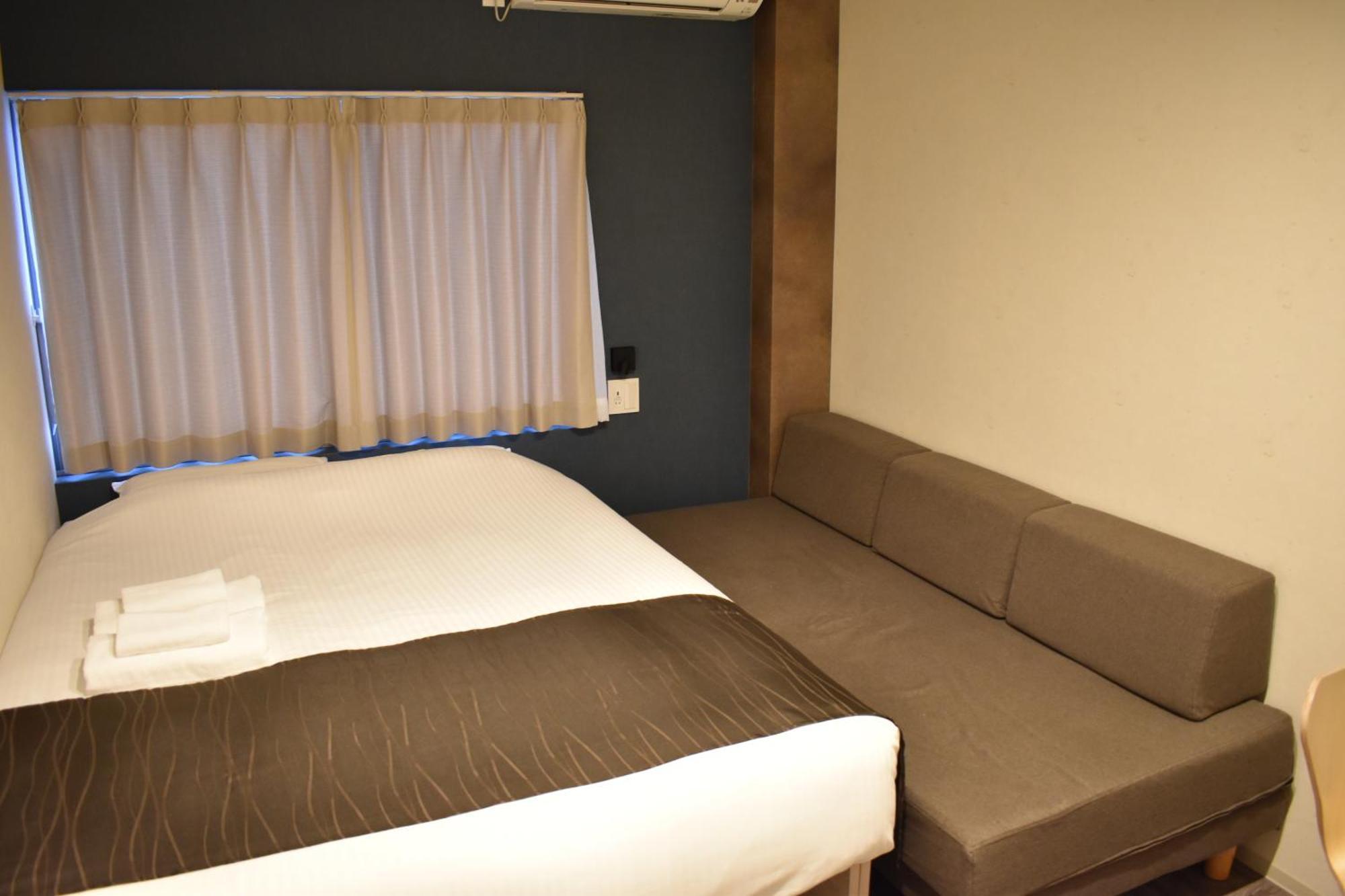 Guest house Shinsaibashi House