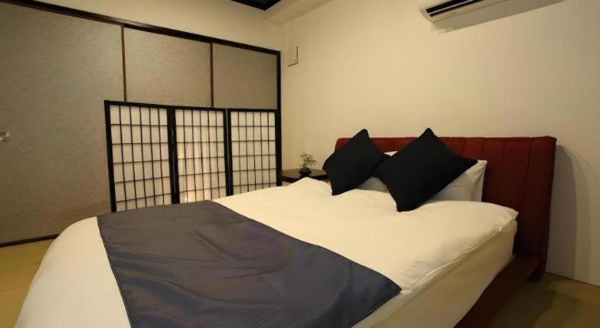 Rozy Namba Hotel 3*