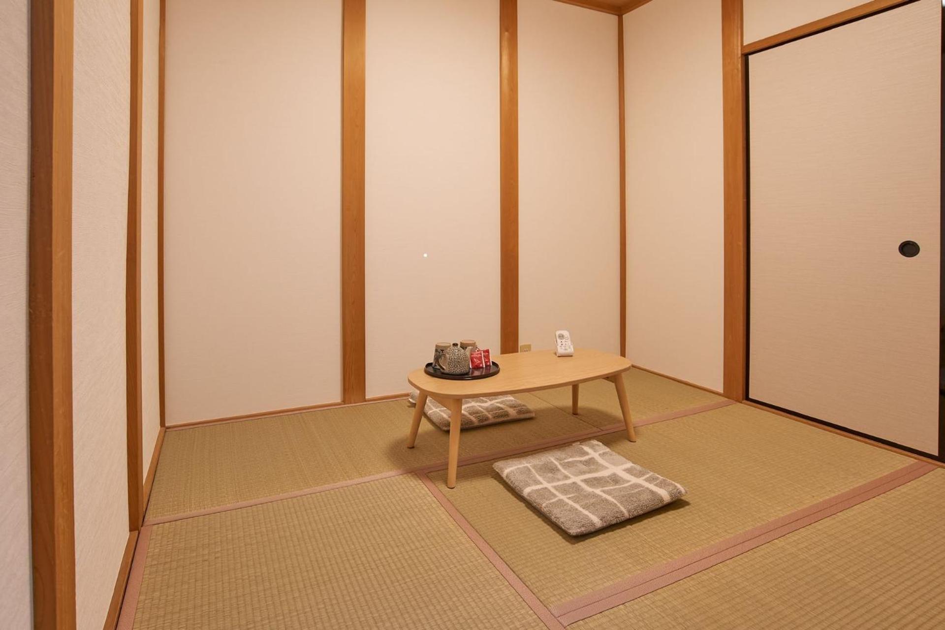 Near Castle Entire At Kyobashi Station Villa