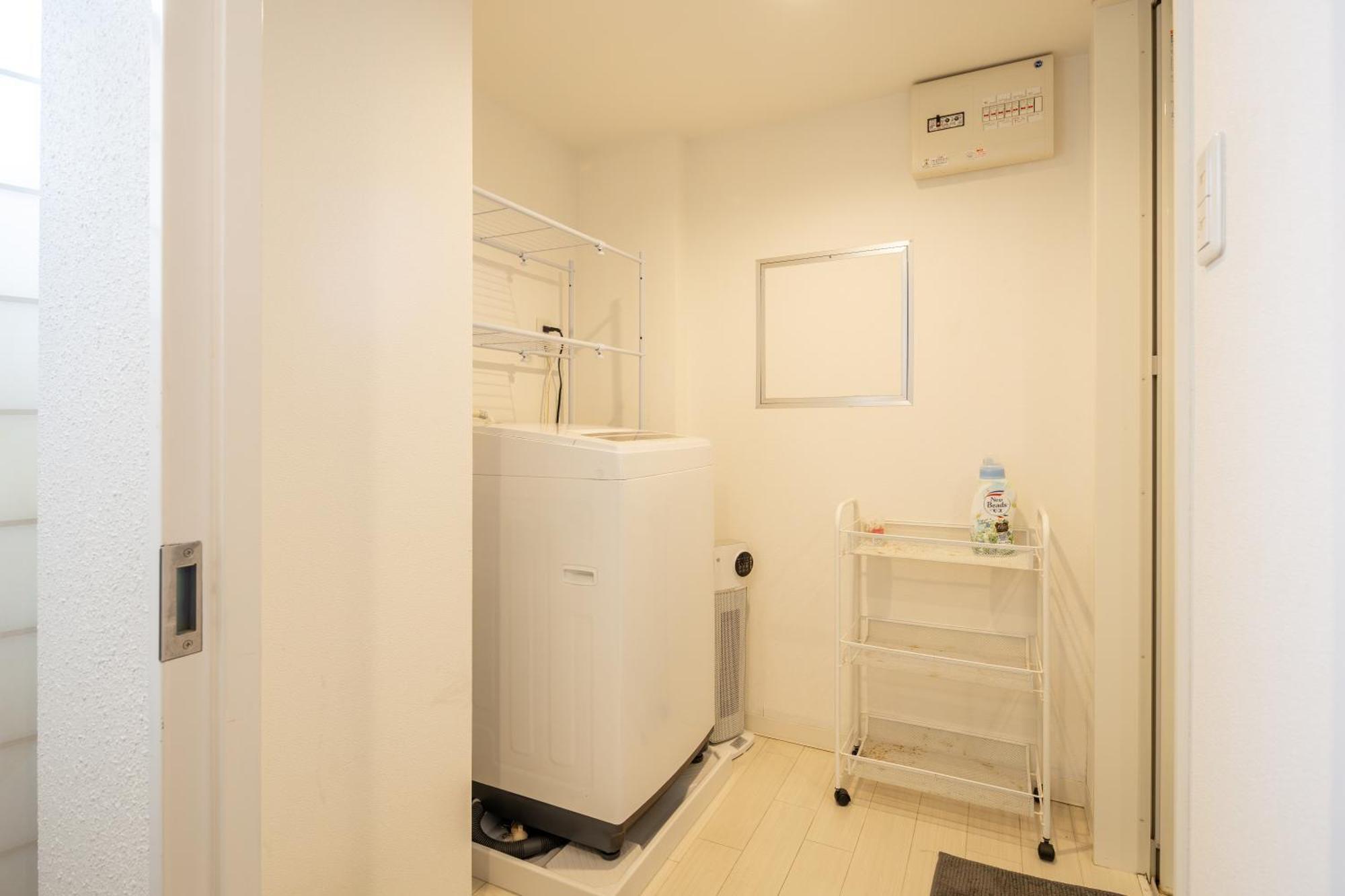 Apartment 難波民泊801号室 *