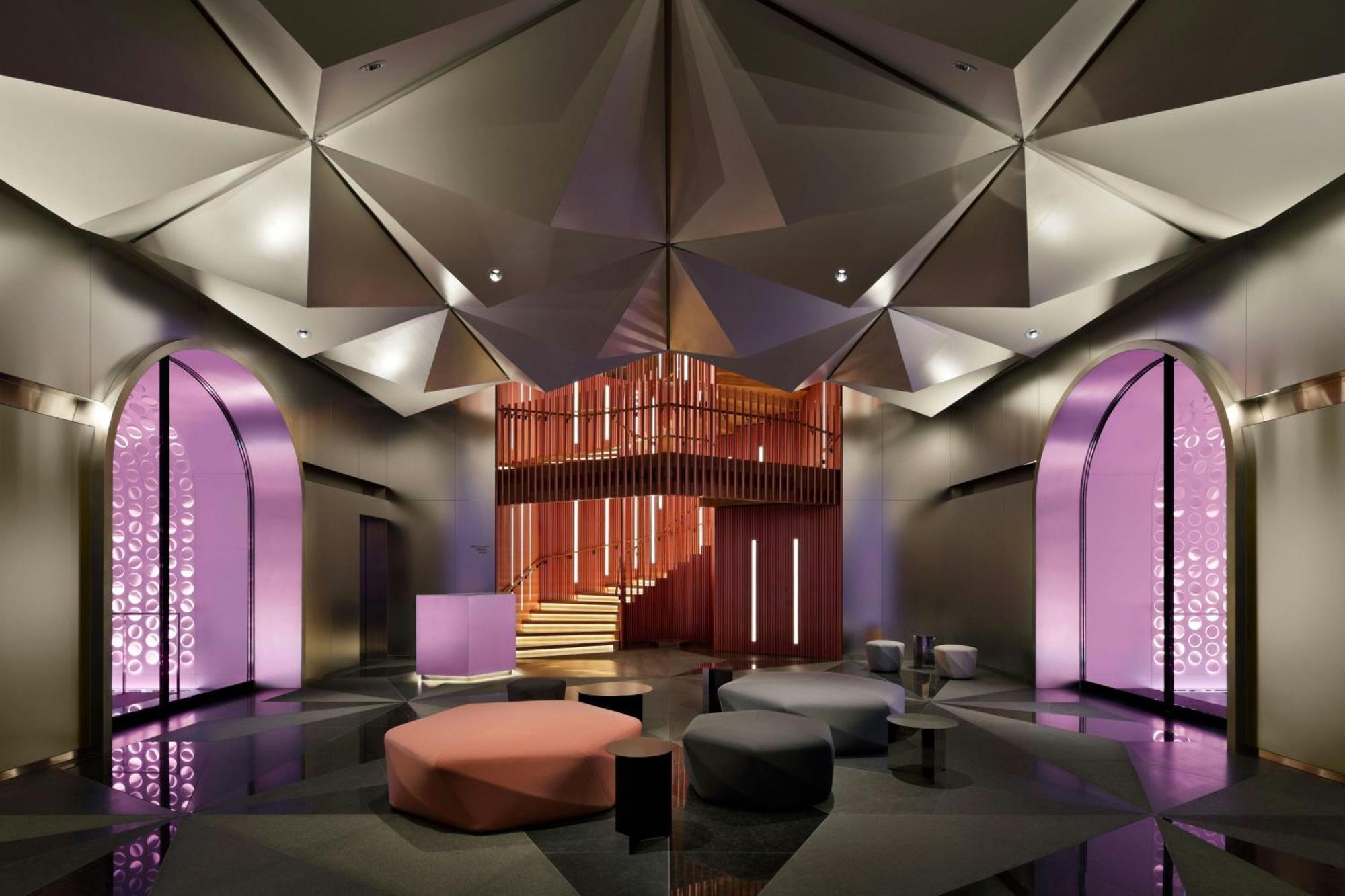 Hotel W 5*