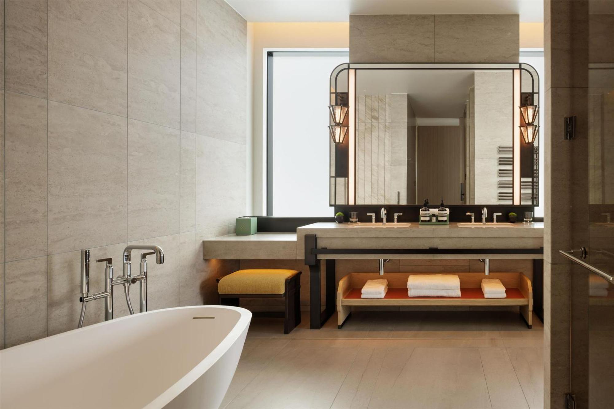Waldorf Astoria 5*