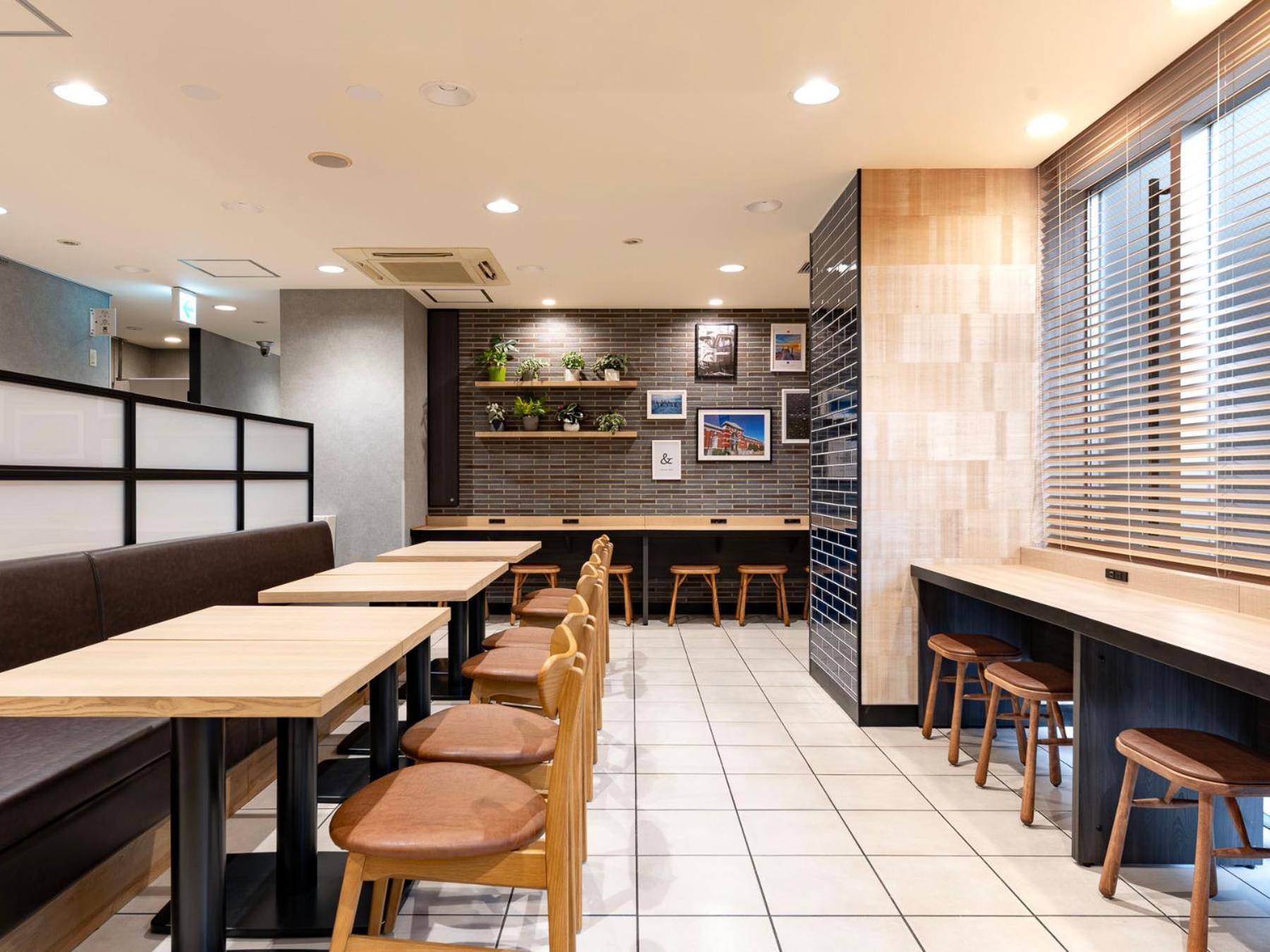 Super Jr Shin-osaka Higashiguchi Hotel 3*