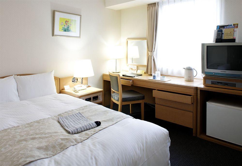 Shin Hotel 2*