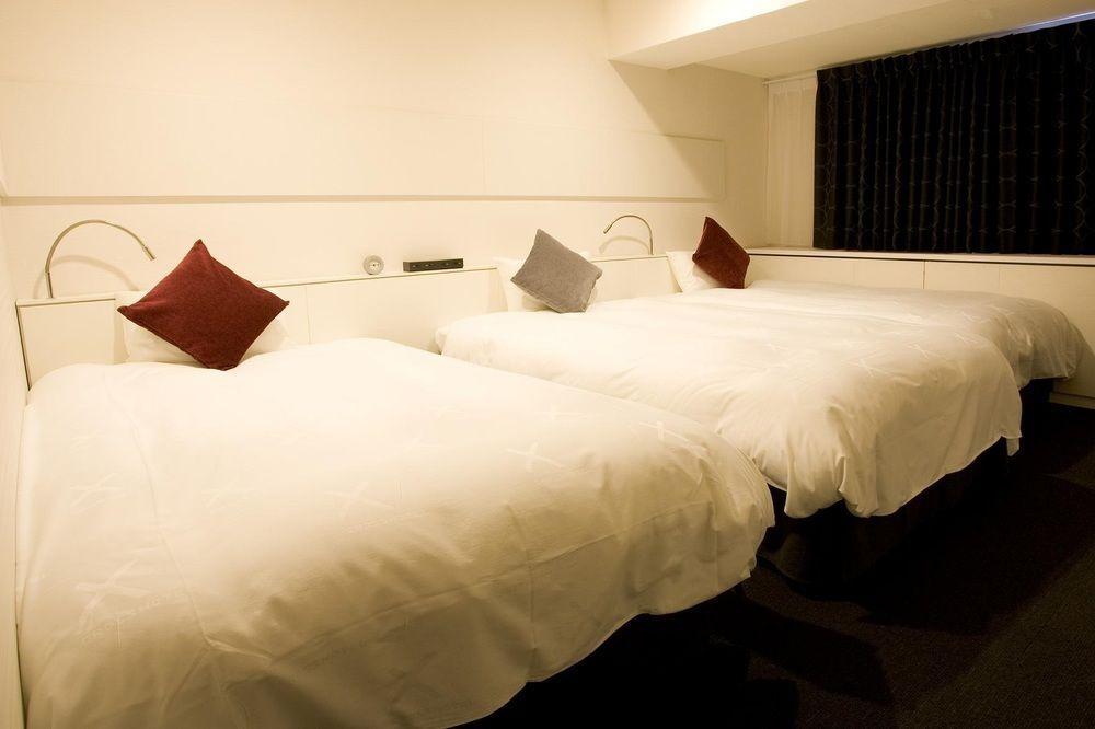 Cross Hotel