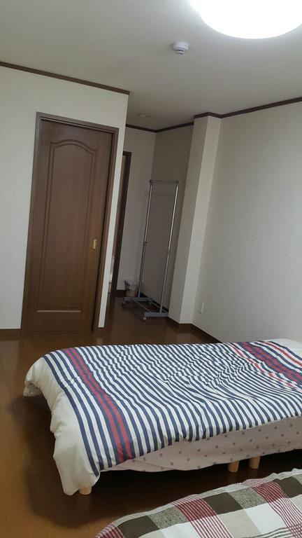 Raku House Homestay *
