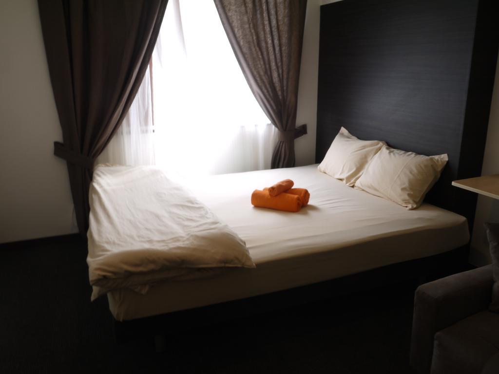 Kelly Hotel Osaka