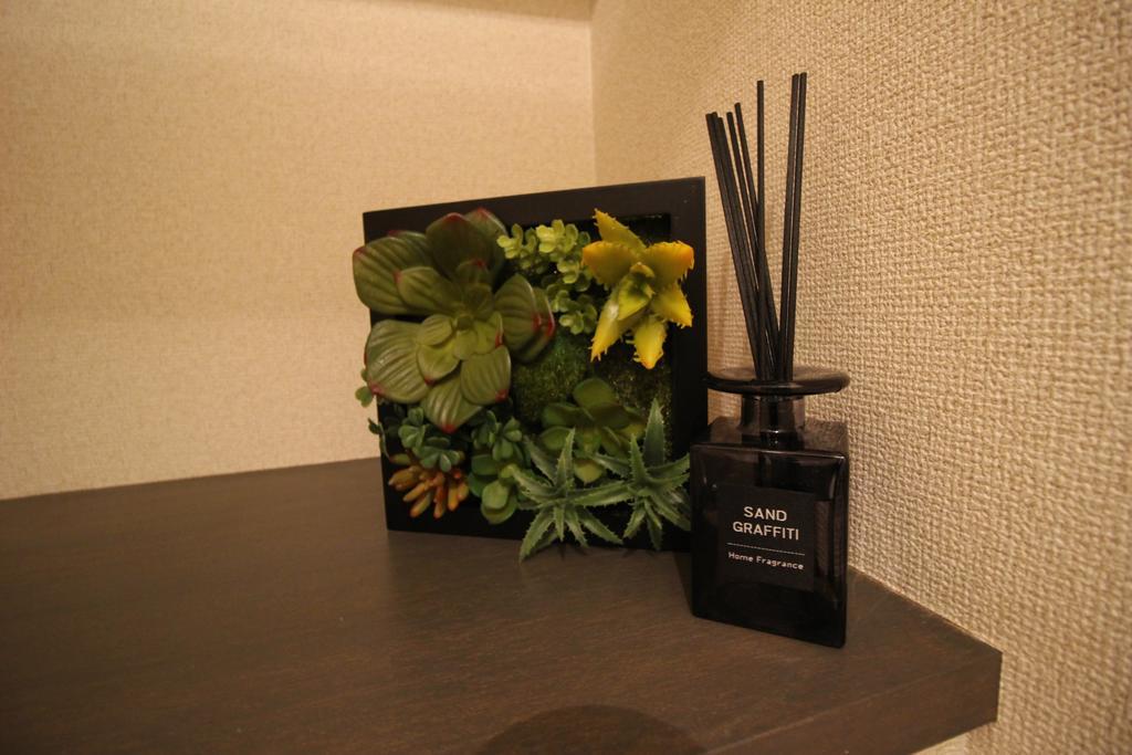 Grace Nagahori Apartment *
