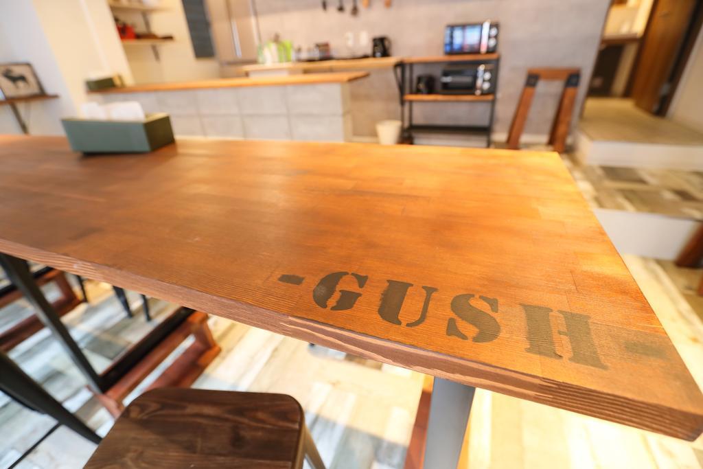 Gush Osaka