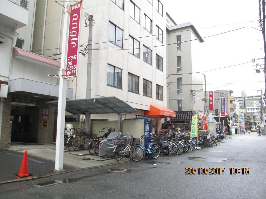 Dolphin House Hostel *