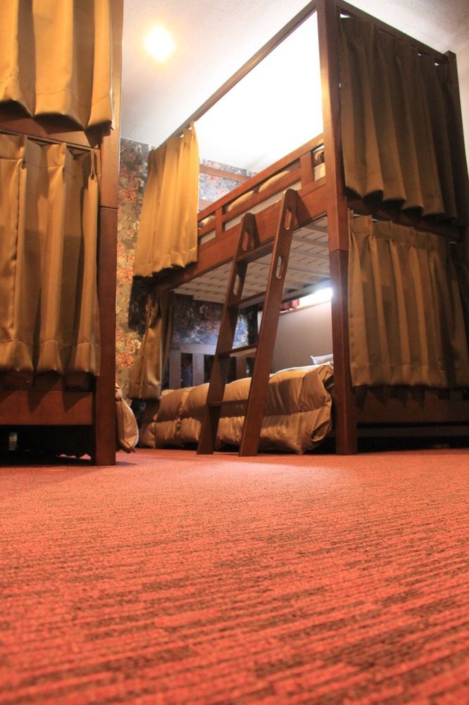 Simple Kanon Nanba Minami Hostel *