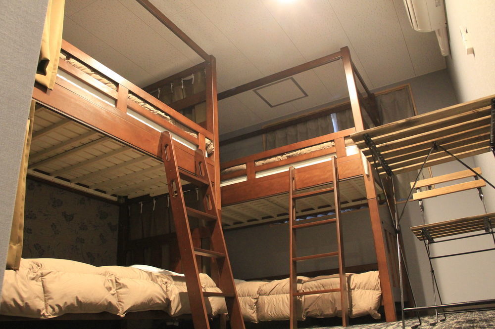 Hostel Simple Kanon Nanba Minami *