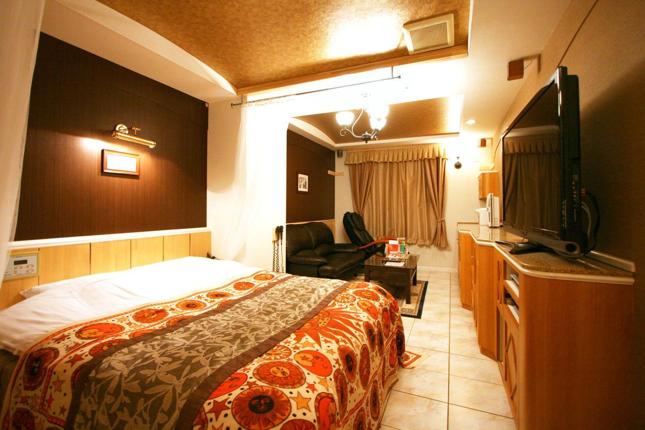 Raffine Namba (adults Only) Love hotel