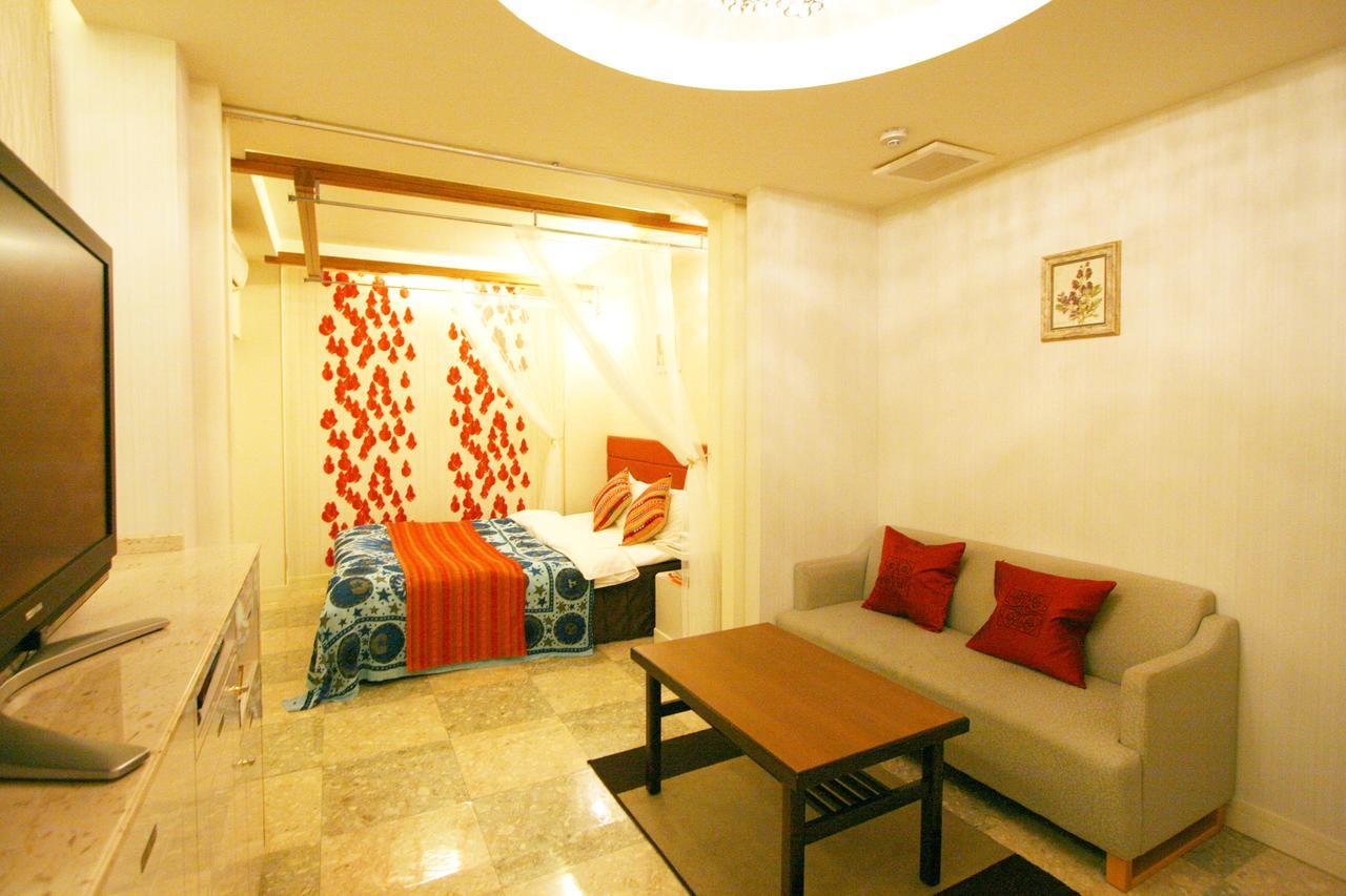 Love hotel Celavie Sennichimae (adults Only) 2*