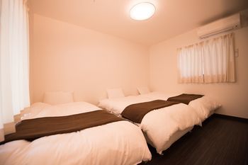 Terrace House Tanimachi Hotel 2*