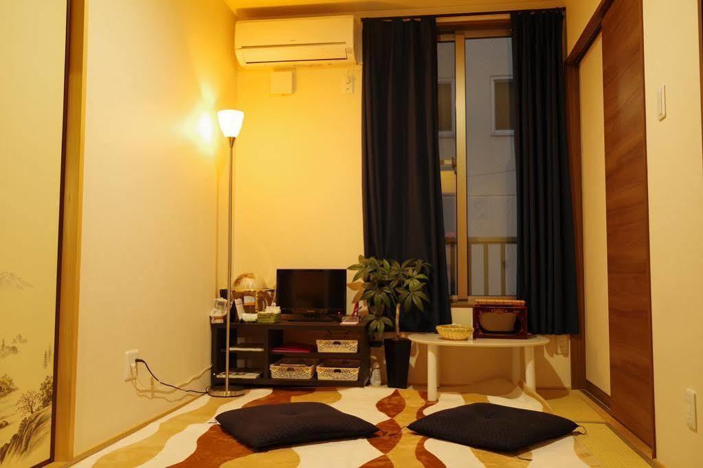 Hammock House * Osaka