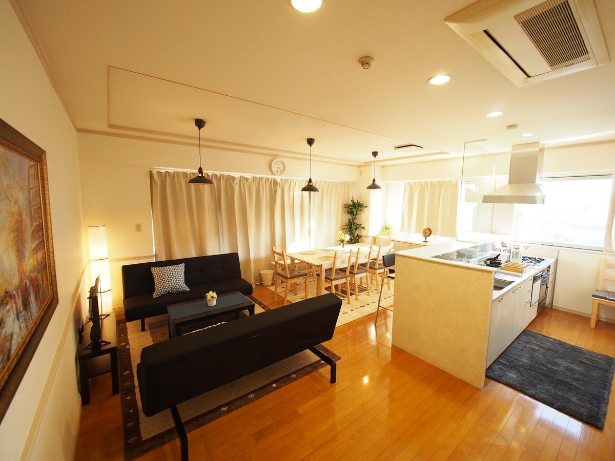 Supreme Downtown Penthouse In Namba Apartment Osaka