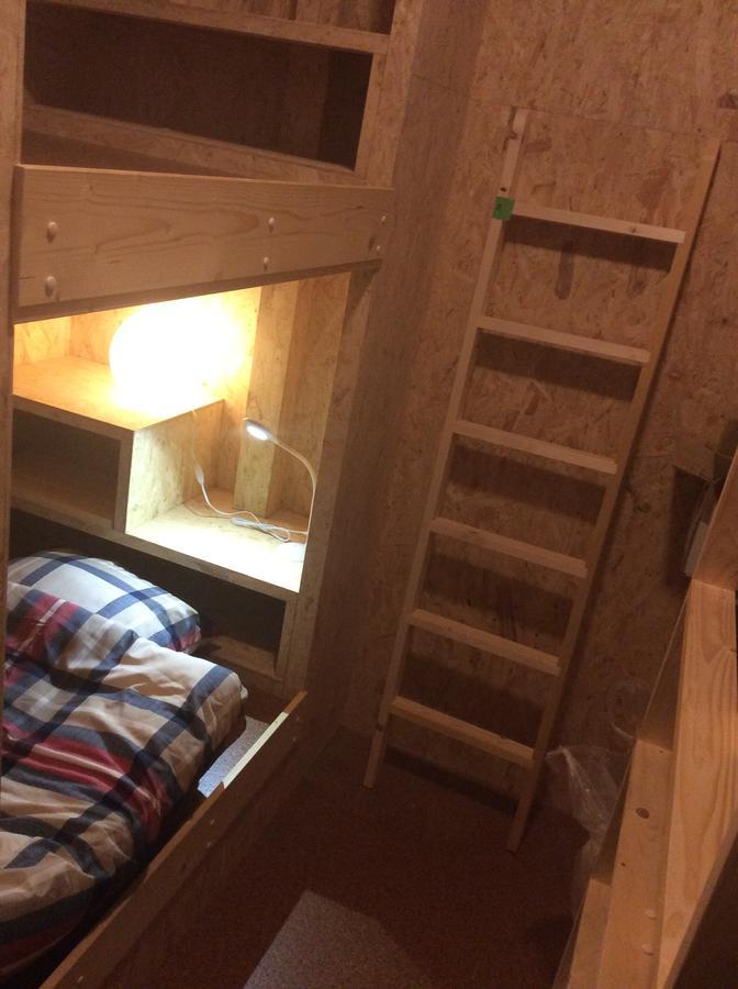 44 Higashimikuni Hostel