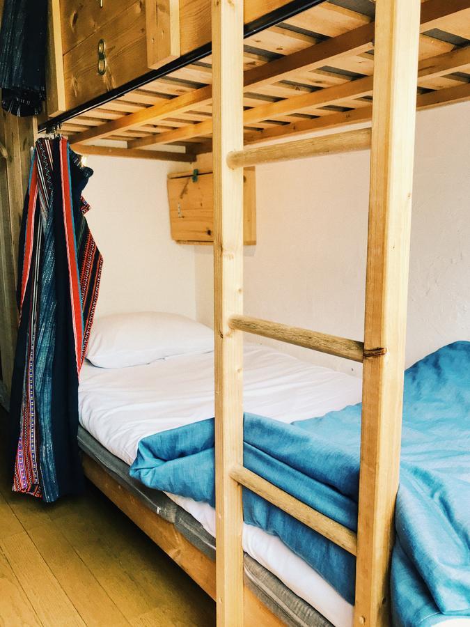 Tani9 Backpackers Guest house