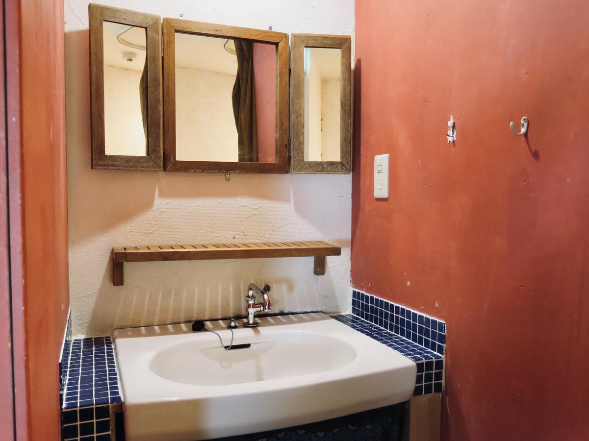 Tani9 Backpackers Guest house *