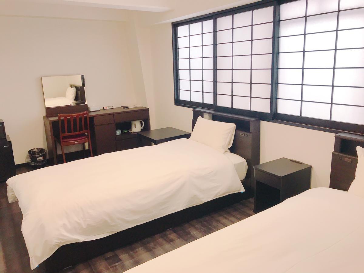 Rozy Namba Hotel