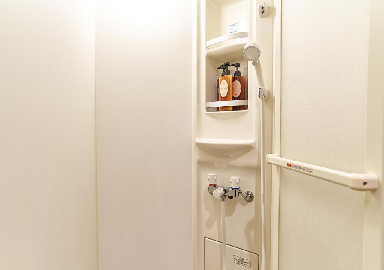 Simple Kanon Nanba Minami Hostel *
