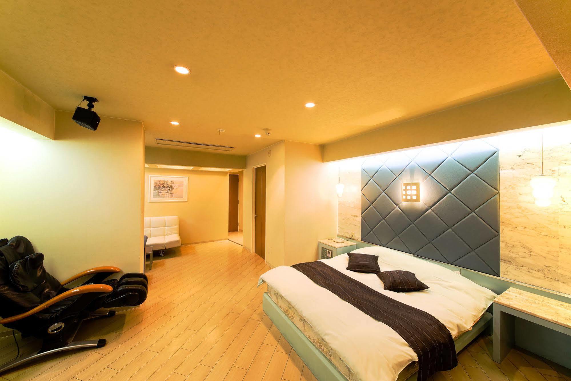 Hotel Public Jam (adults Only) 2*