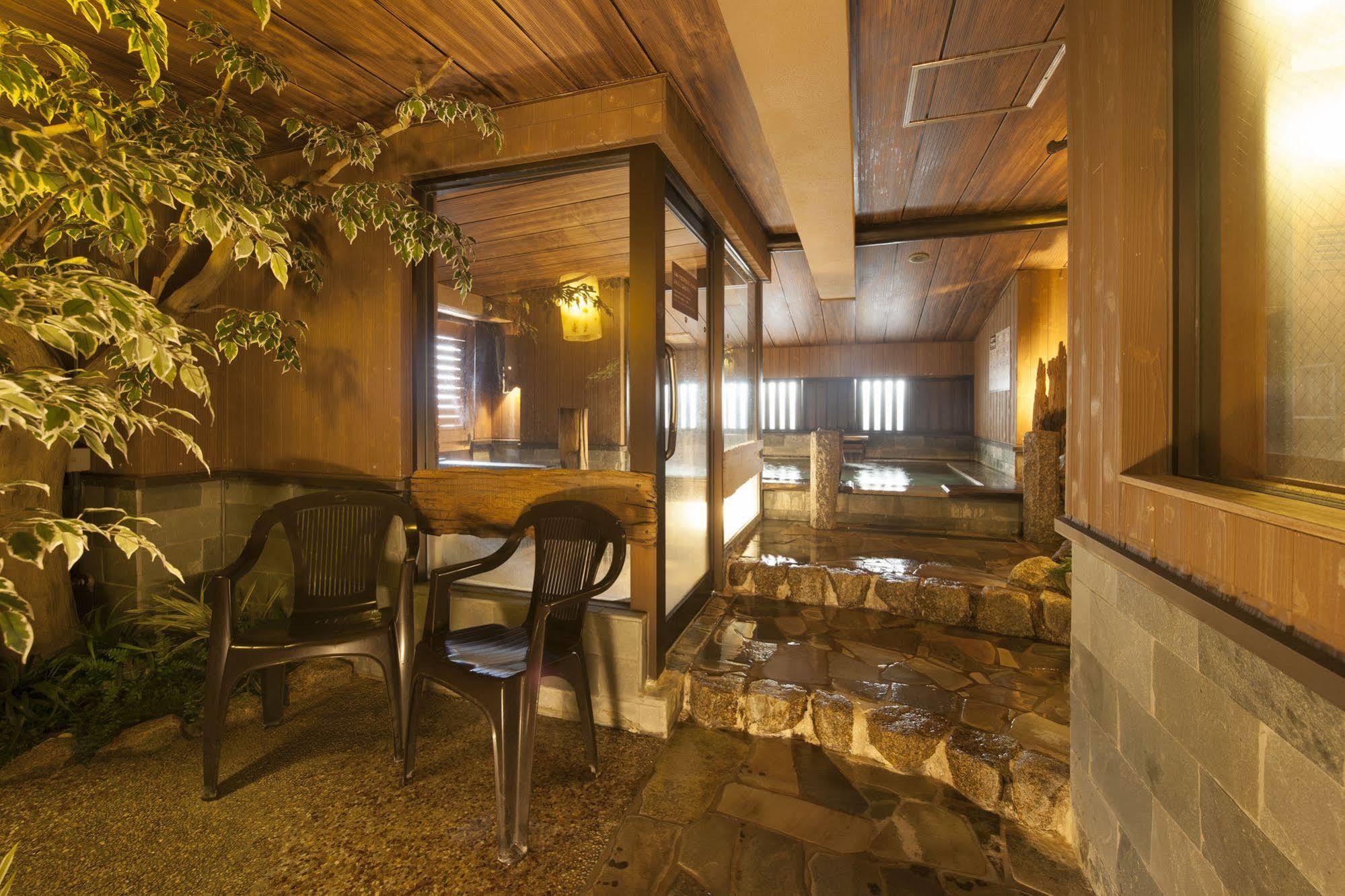 Dormy Shinsaibashi Hot Spring 3*