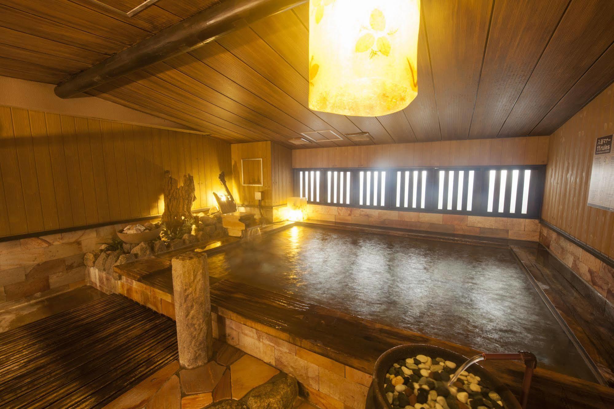 Dormy Shinsaibashi Hot Spring 3* Osaka