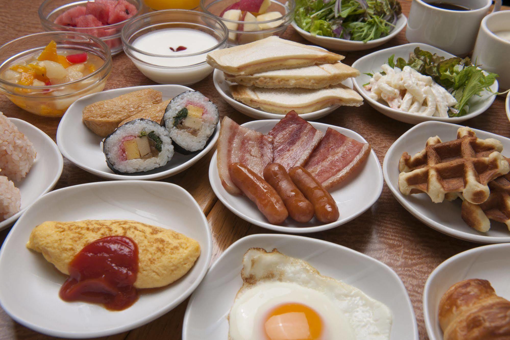 Dormy Shinsaibashi Hot Spring 3* Osaka
