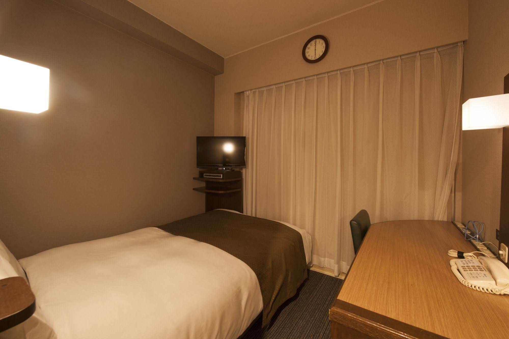 Dormy Shinsaibashi Hot Spring 3*