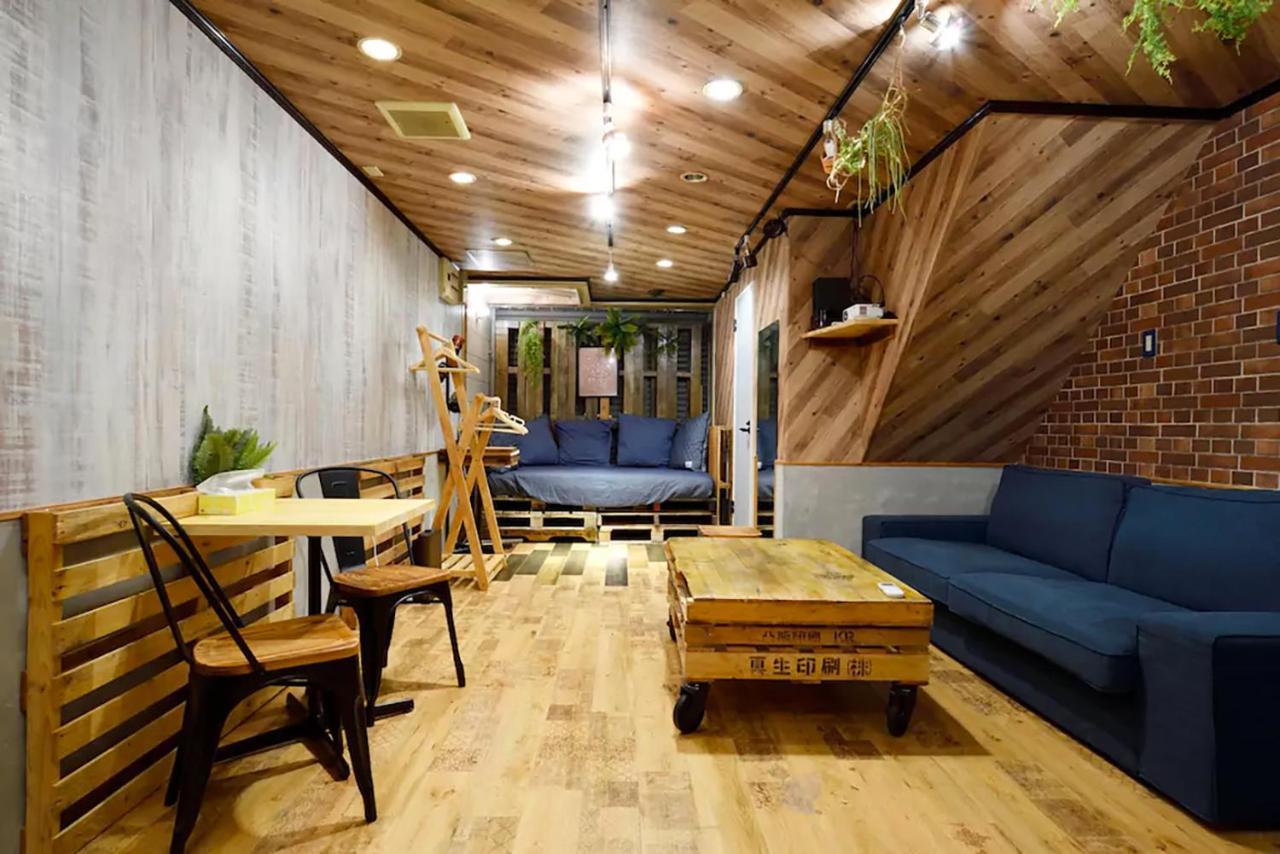 Villa Cafe House *