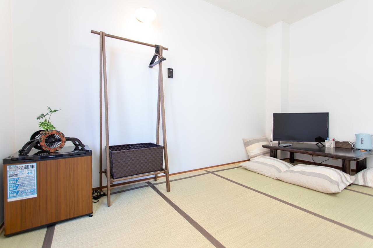 Reina's Guest house 2*