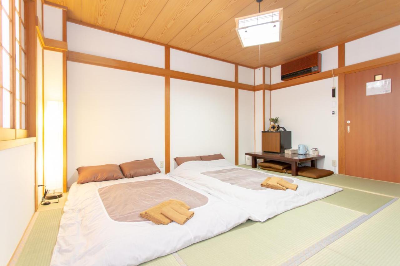 Reina's Guest house