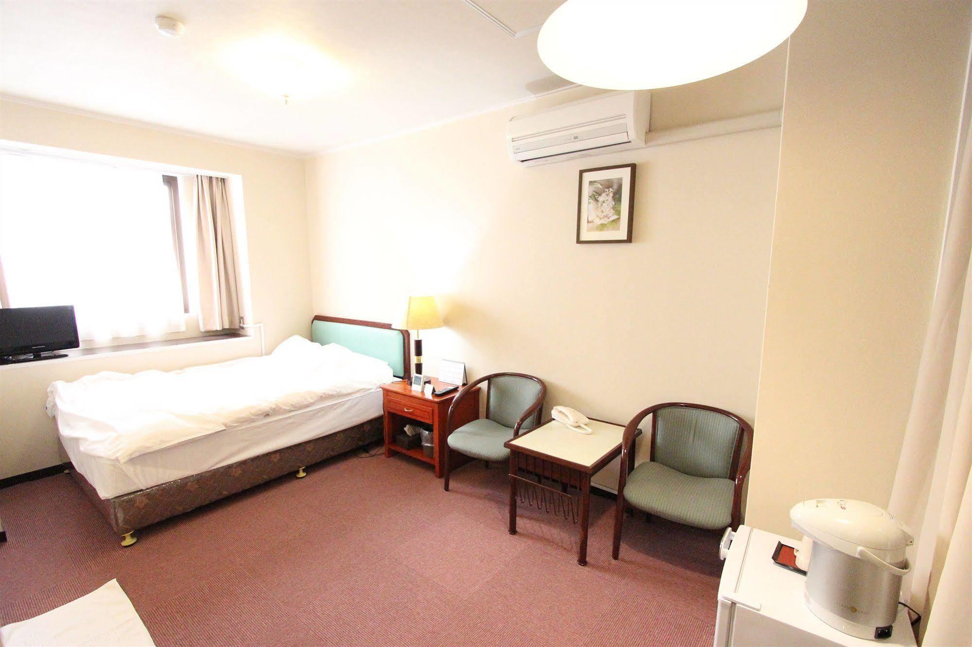 Hotel Miro Dotonbori 3*