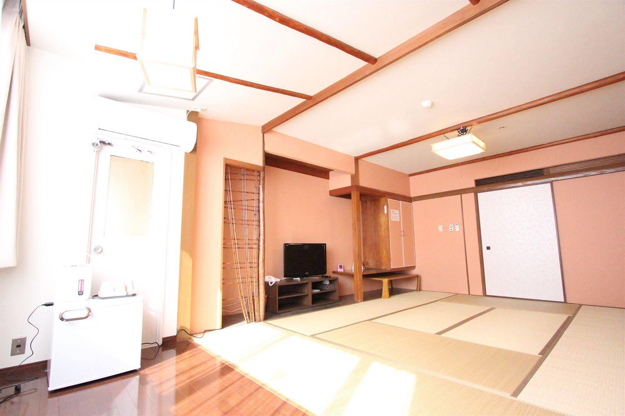 Hotel Miro Dotonbori 3*