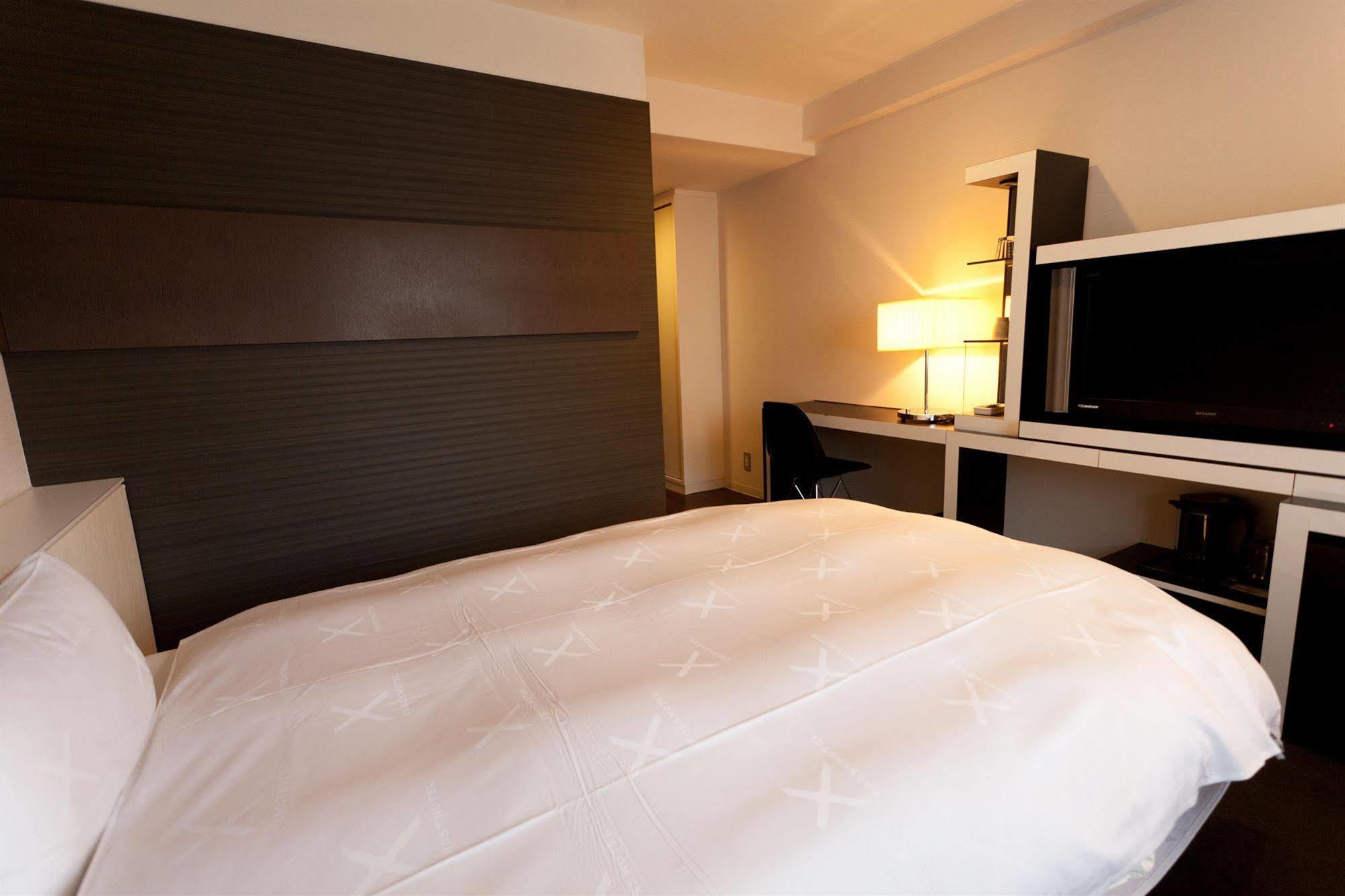 Hotel Cross