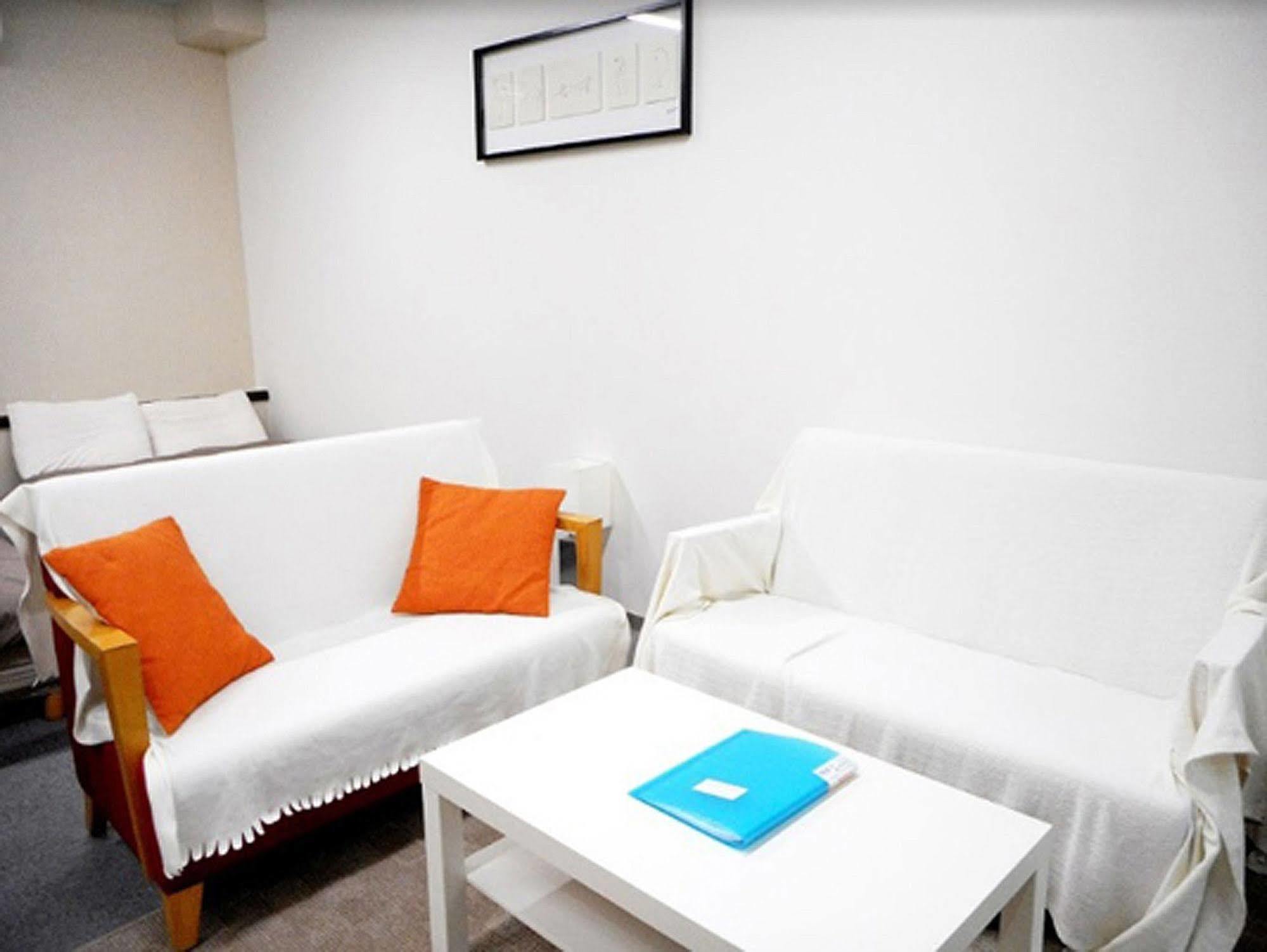 Terrace + House Bentencho