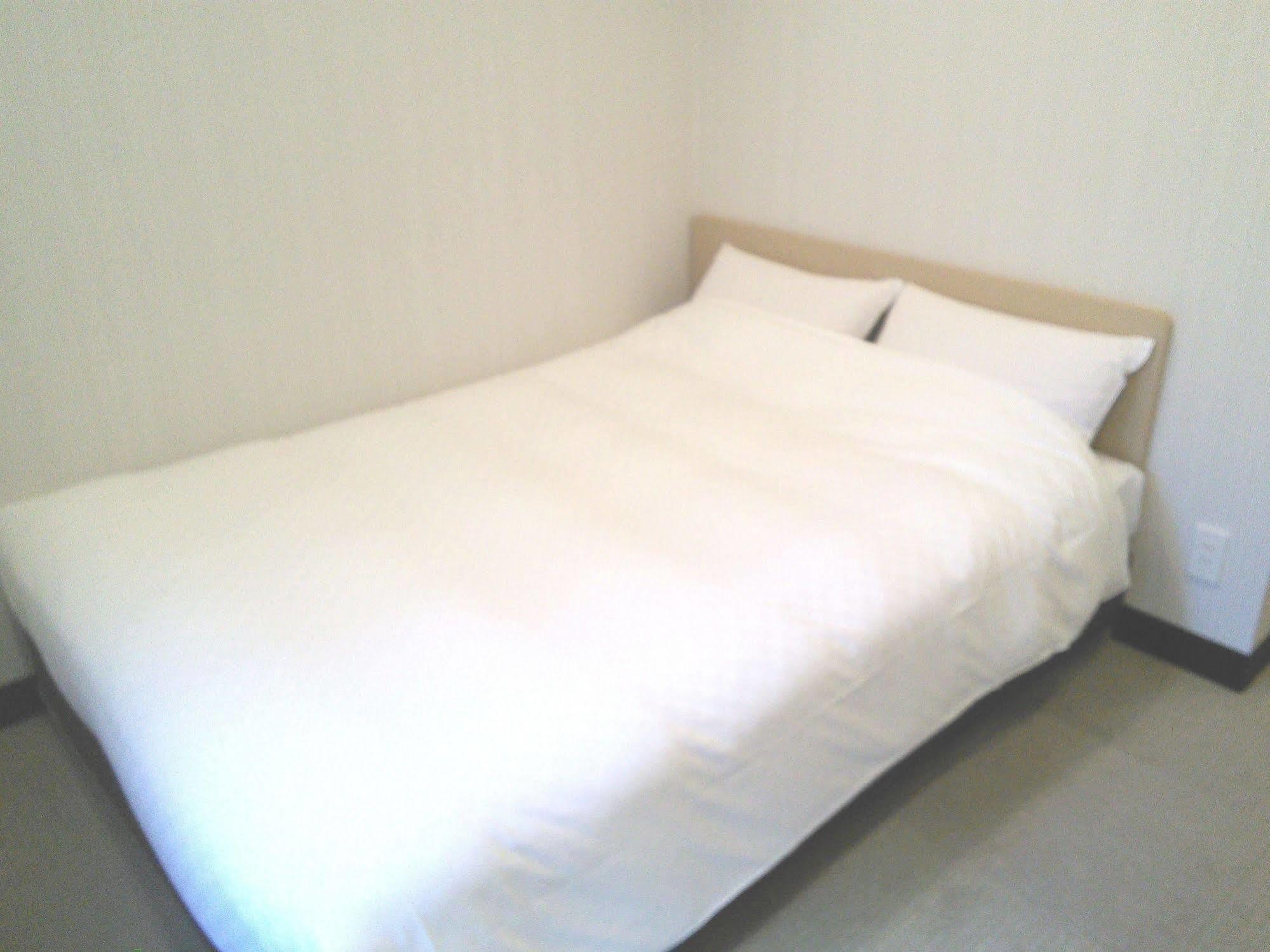 Lotus Umeda -adult Only Love hotel 2*