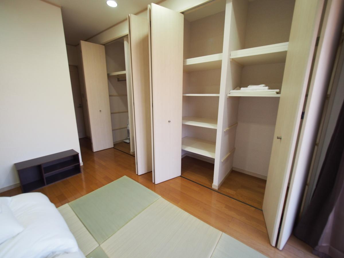 Supreme Downtown Penthouse In Namba Apartment