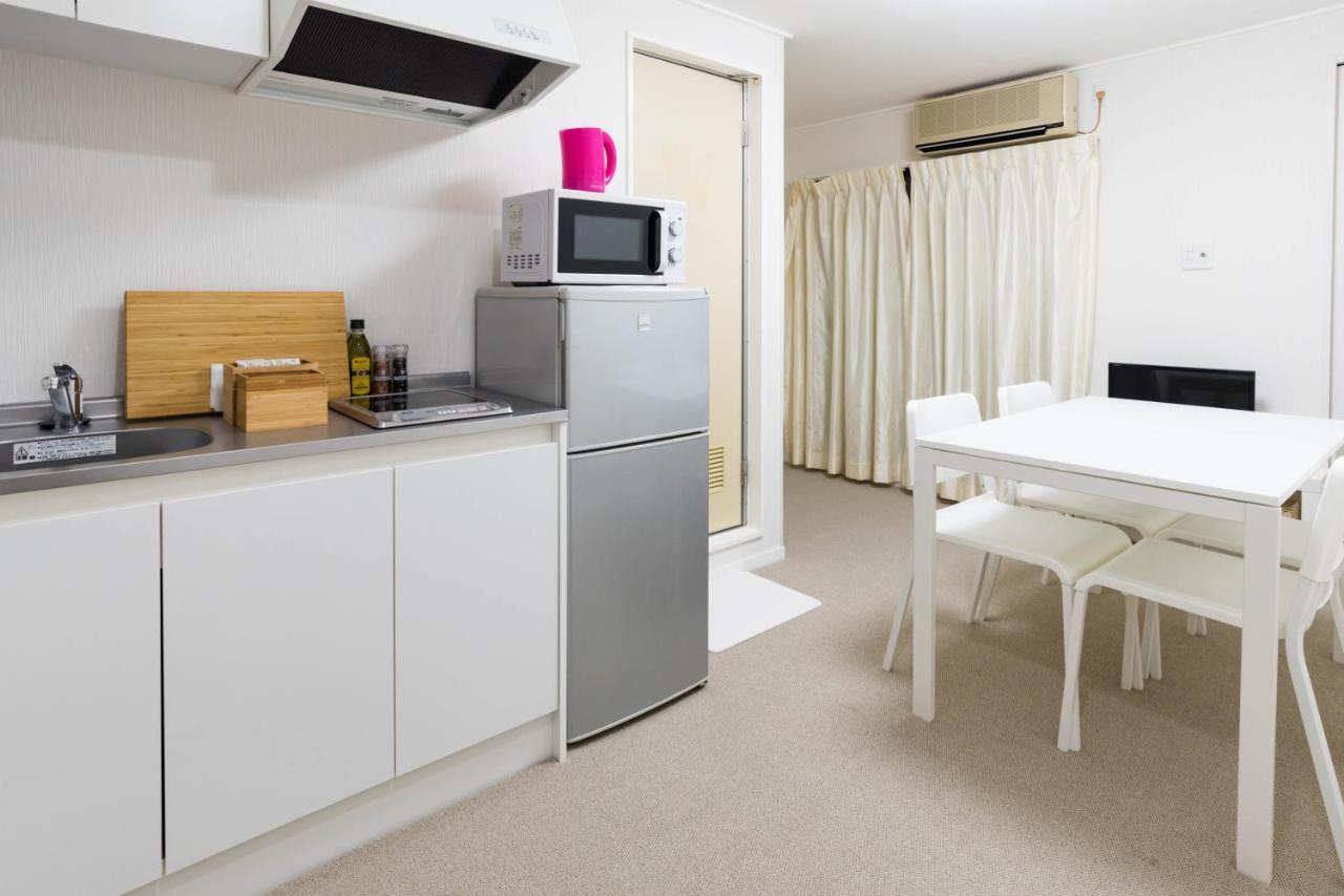 Rainbow Tojocho Apartment *