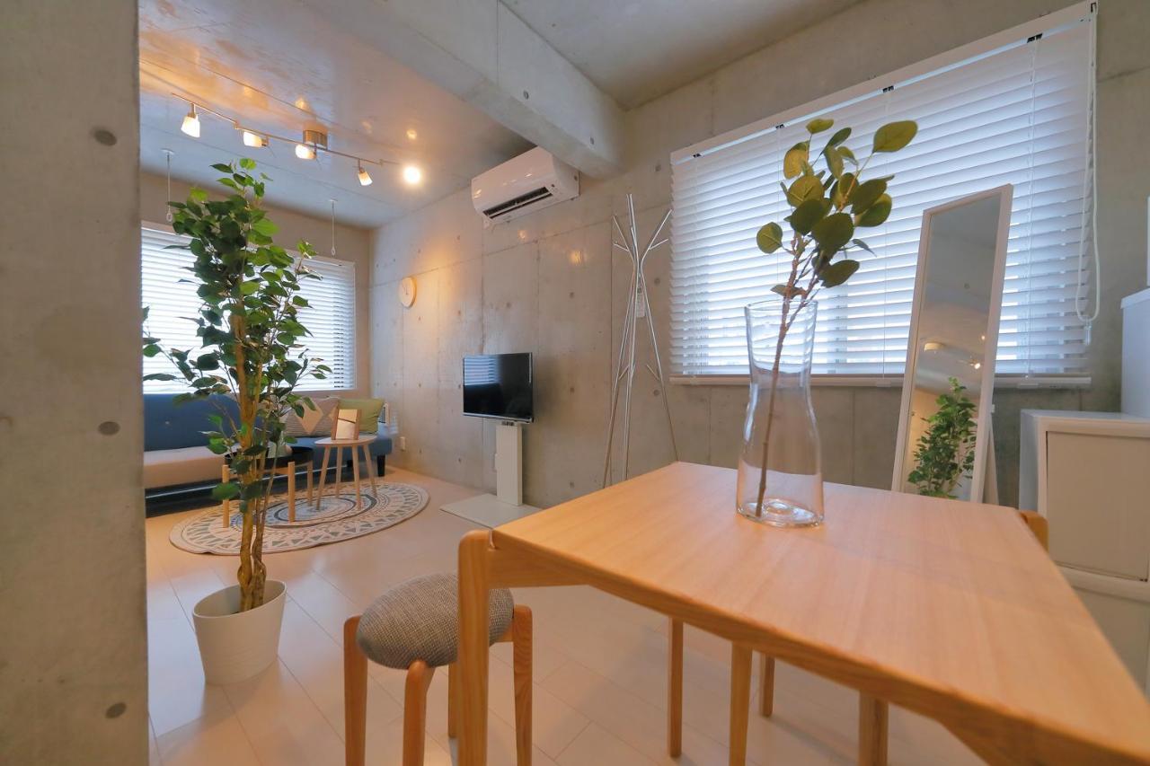 Apartment Landmark Namba202 *
