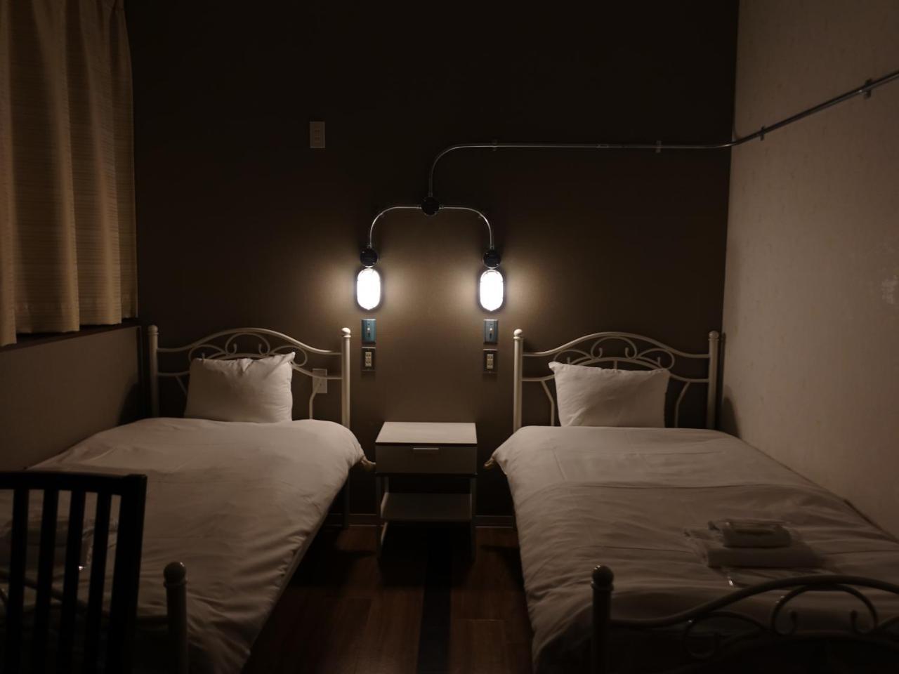 Briller Universal Japon Hostel