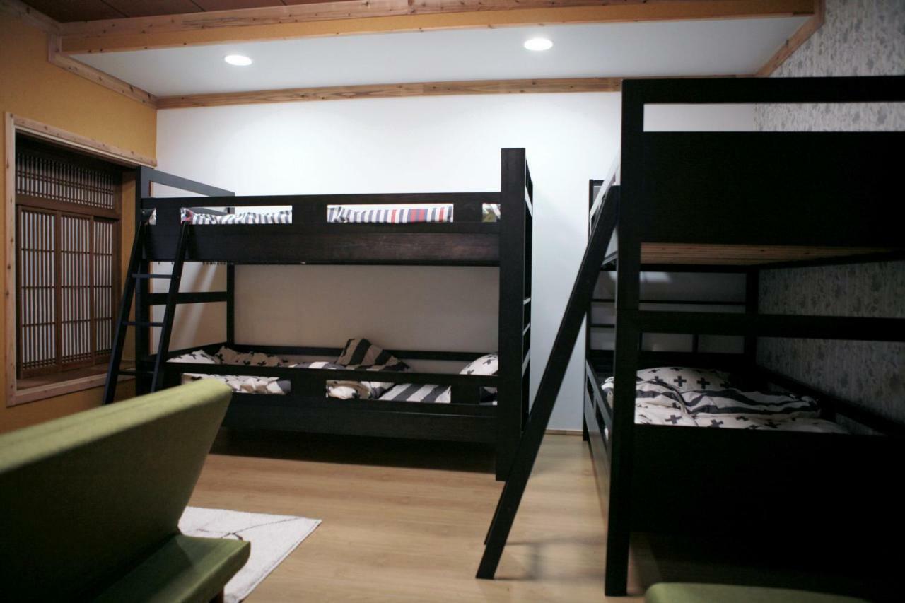 Maru House * Osaka